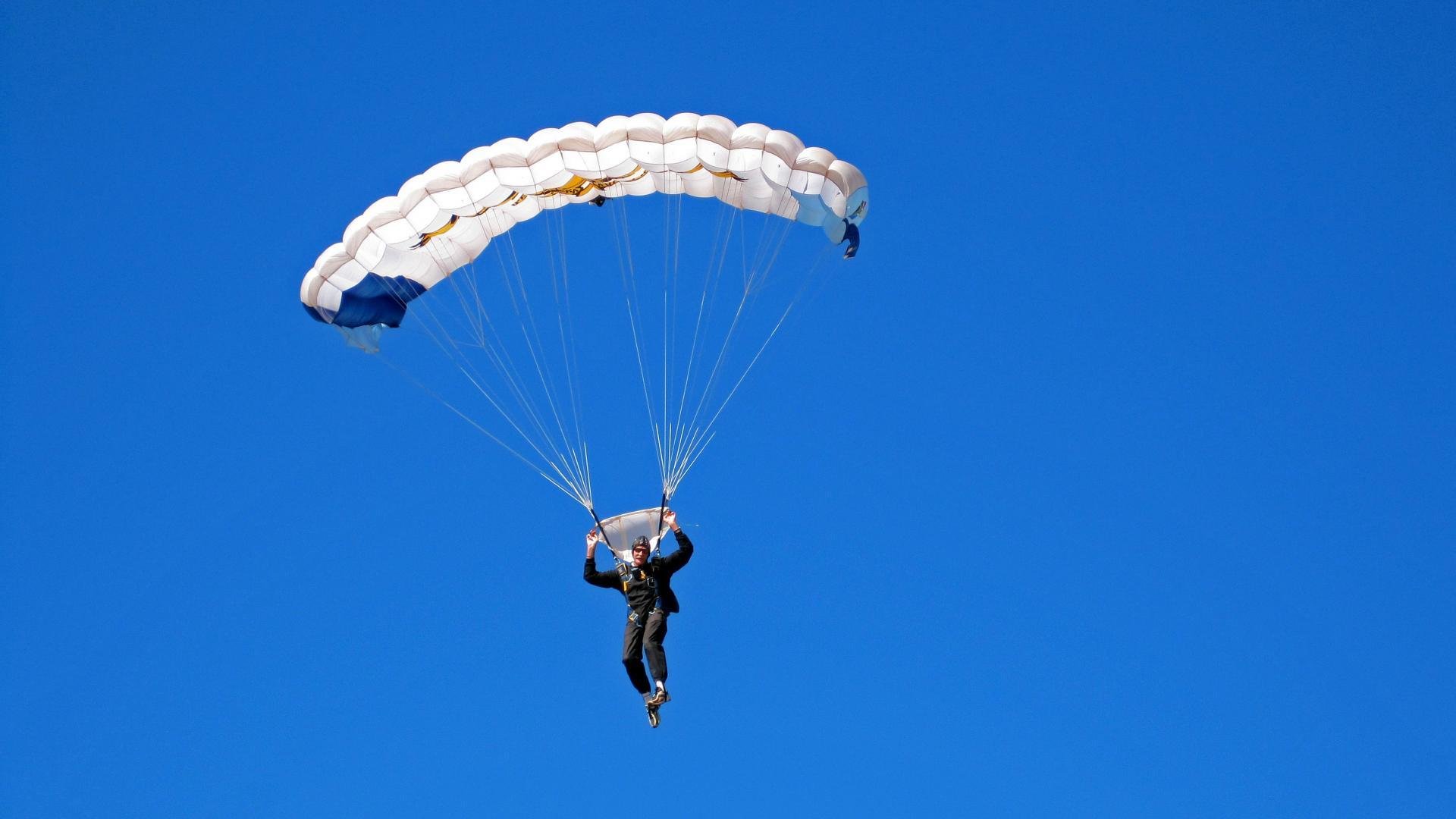 中国体操女团世锦赛再登顶，跳马表现完美，2021体操世锦赛女子跳马